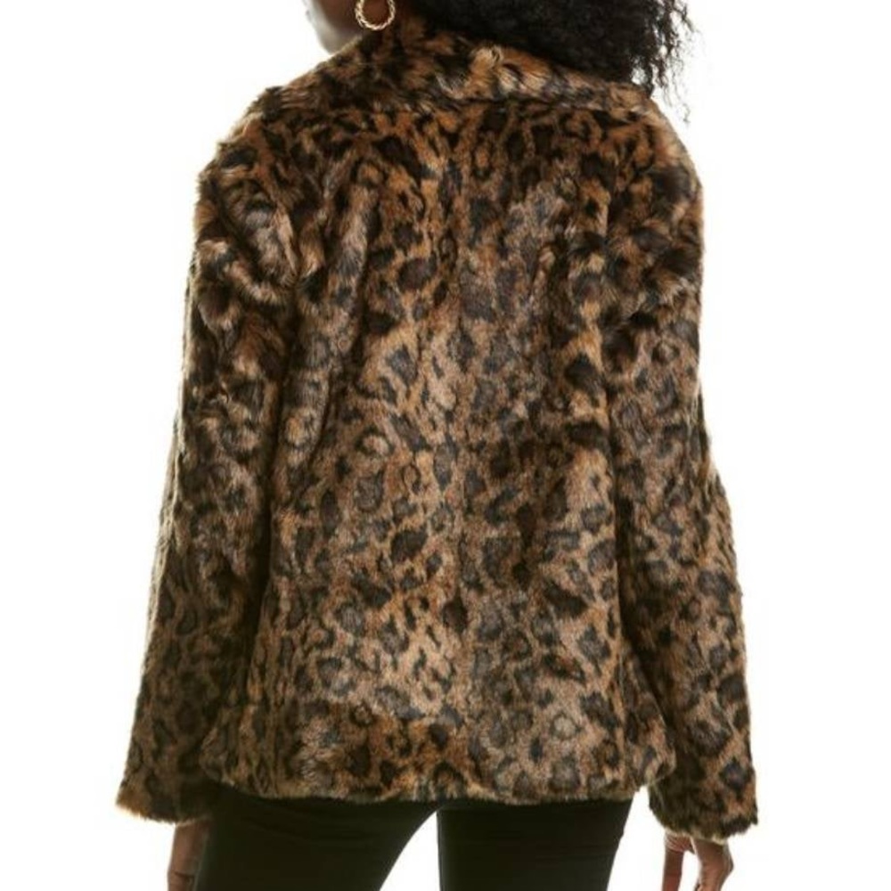 NWT Tahari Leopard Coat ✨